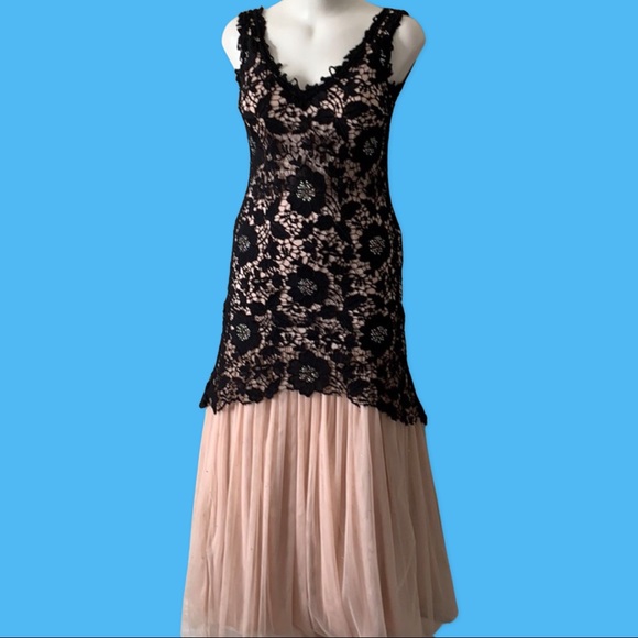 Betsy Adam peach & black Swarovski stone gown - Picture 1 of 17